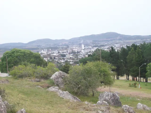 Buying a house in Minas, Lavalleja: how to choose to live or invest