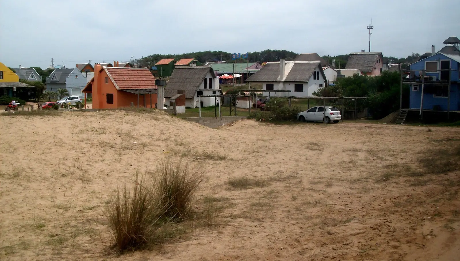 Buying land in Rocha: how to know if you can build what you want