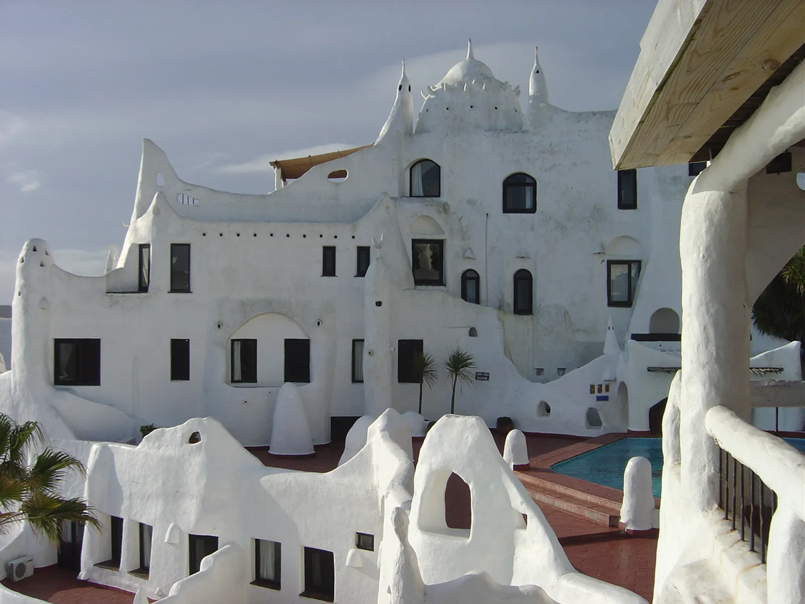Common Expenses in Punta del Este: How to Assess the Annual Cost