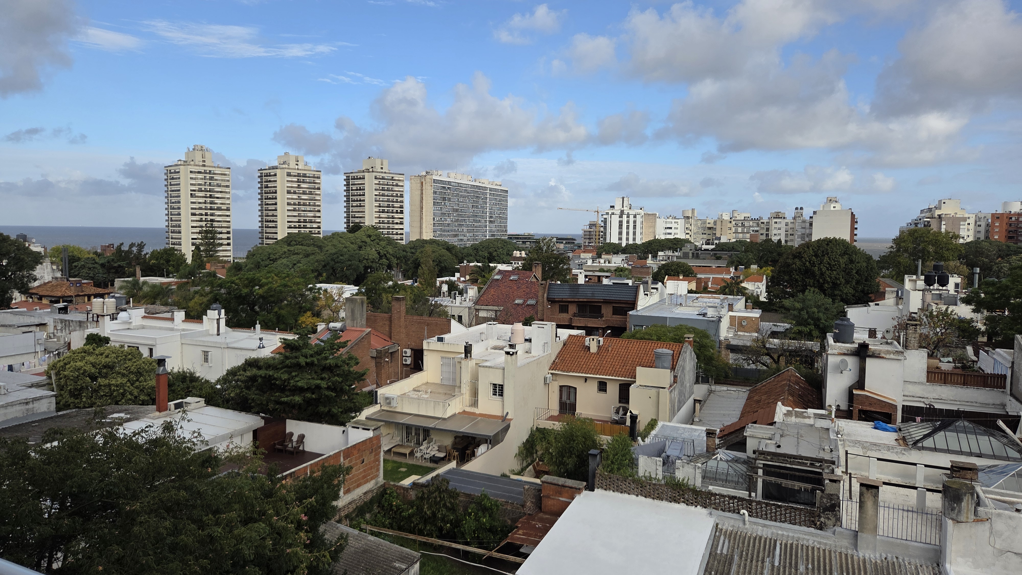 Monoambiente con divisiones y terraza, Pocitos Nuevo - Zona WTC 