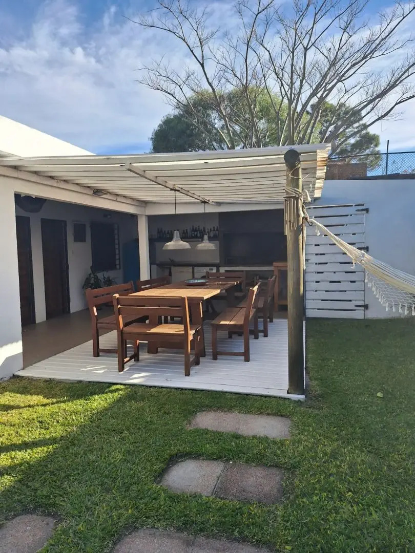 Casa Alquiler Temporal La Floresta Con Piscina Climatizada 