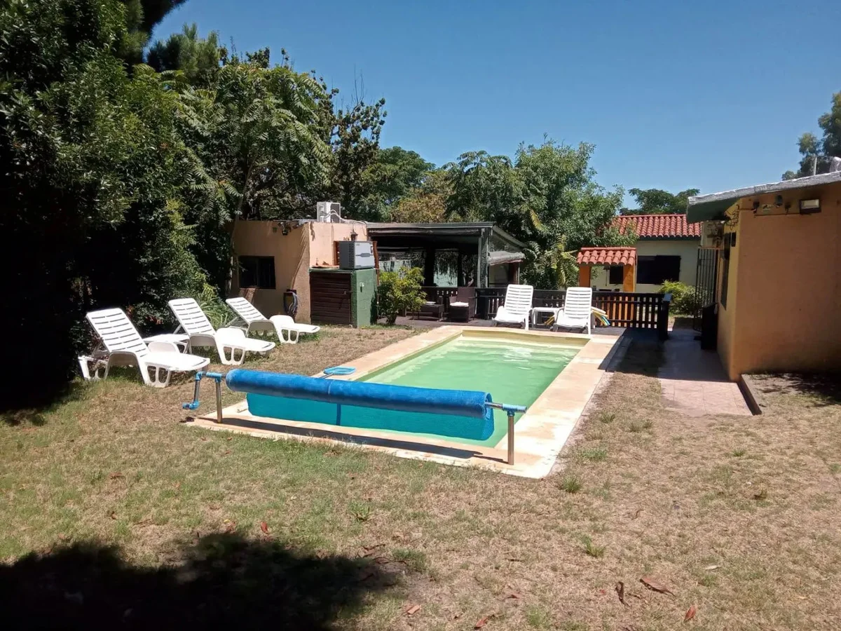 Alquiler Muy Linda Casa En Costa Azul. Piscina Climatizada 