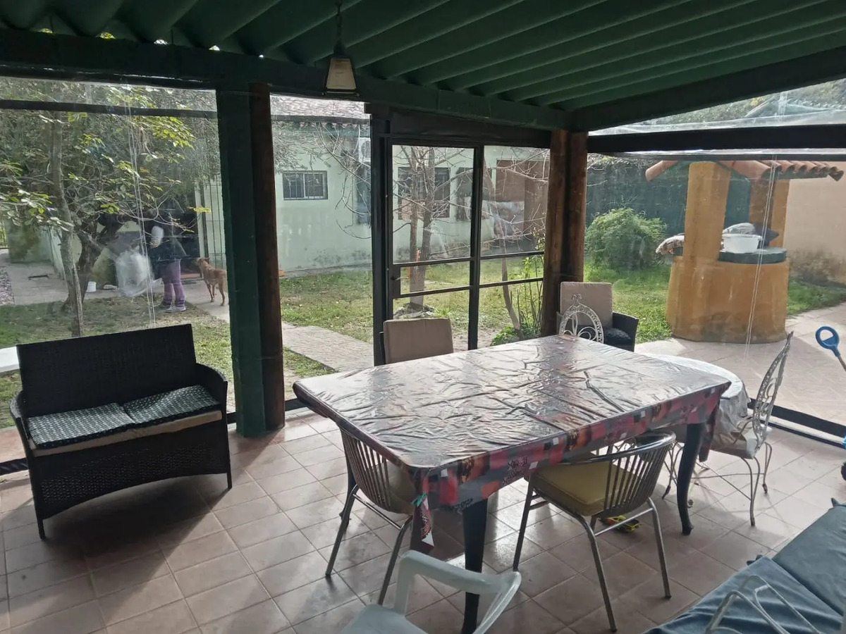 Alquiler Muy Linda Casa En Costa Azul. Piscina Climatizada 