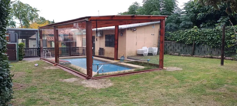 Alquiler Muy Linda Casa En Costa Azul. Piscina Climatizada 