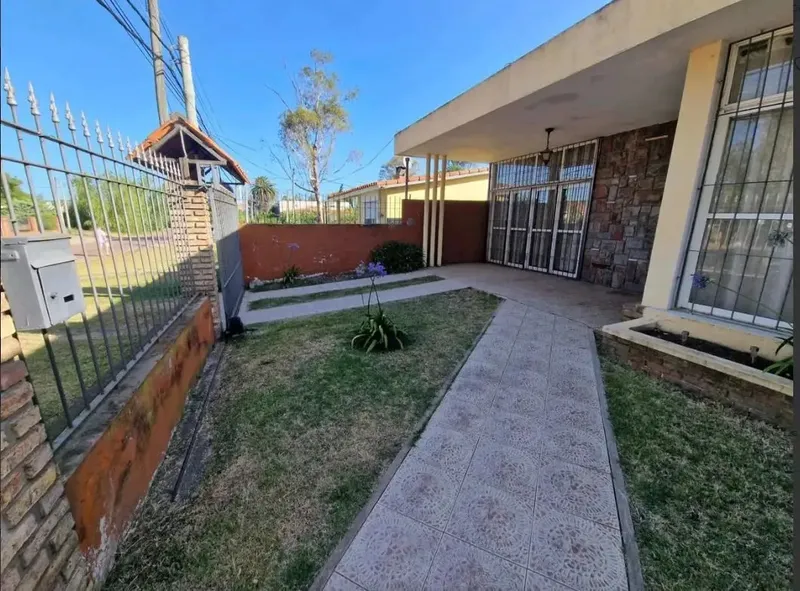 Alquiler Casa Atlántida Piscina Climatizada