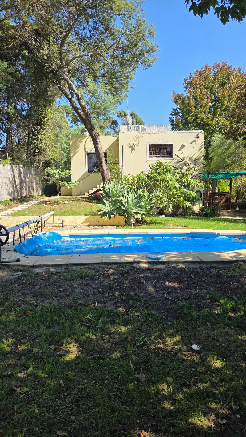 Casa para 4 personas + monoambiente para 2. Piscina climatizada - Costa Azul