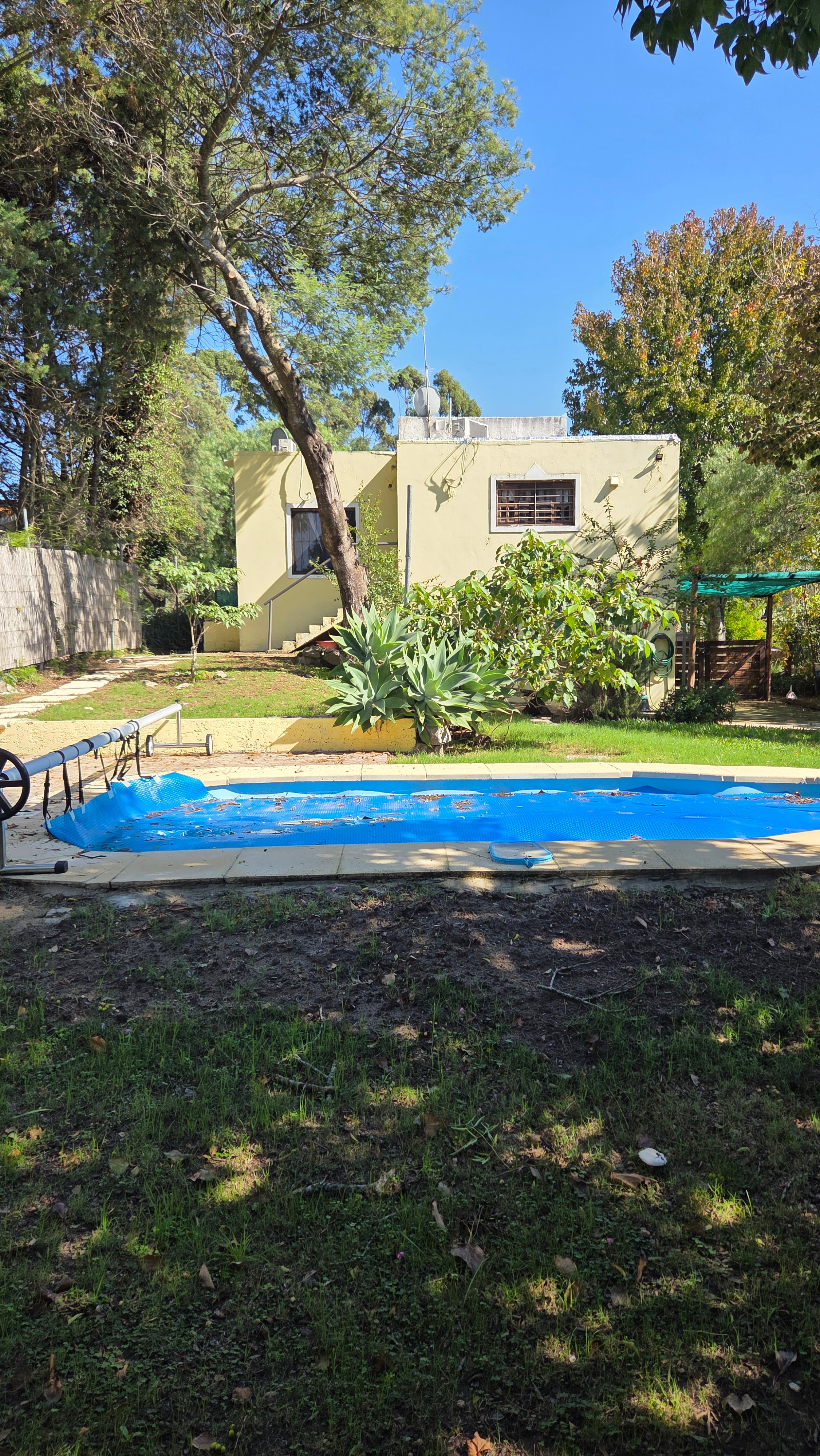 Casa para 4 personas + monoambiente para 2. Piscina climatizada - Costa Azul