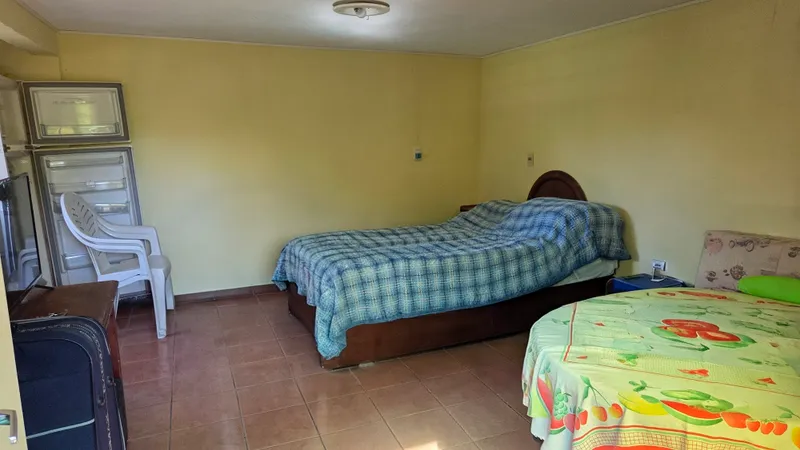 Casa para 4 personas + monoambiente para 2. Piscina climatizada - Costa Azul