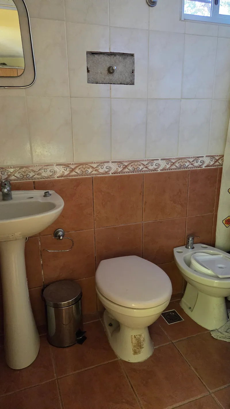 Casa para 4 personas + monoambiente para 2. Piscina climatizada - Costa Azul