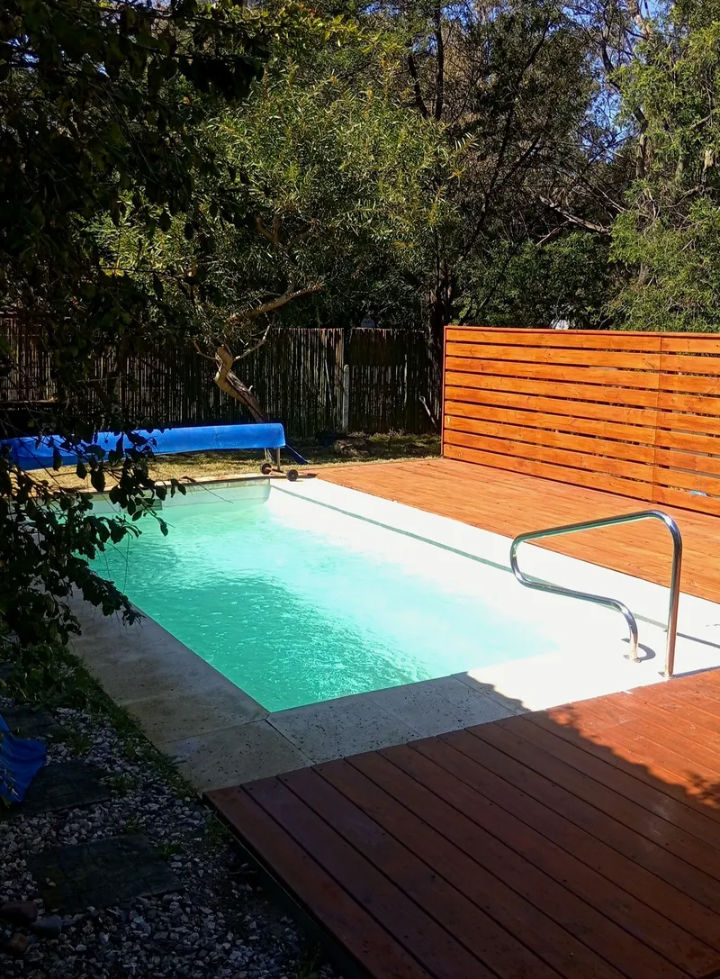 Casa en alquiler temporario con piscina- 3 dormitorios, Costa Azul — Costa Azul, Canelones