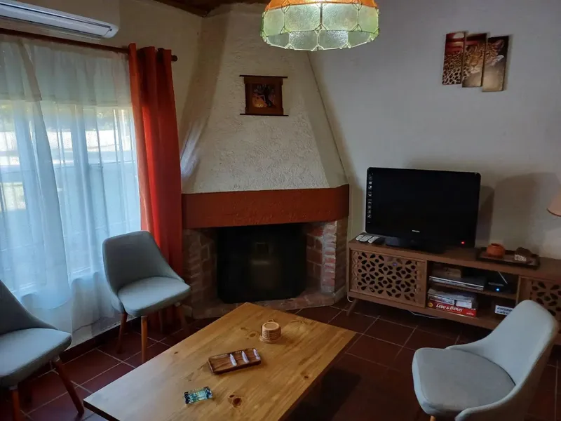 Alquiler La Floresta, 2 Baños, Aire Acondicionado, Wifi  