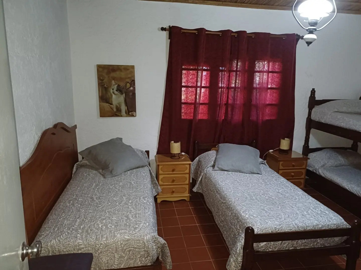 Alquiler La Floresta, 2 Baños, Aire Acondicionado, Wifi  