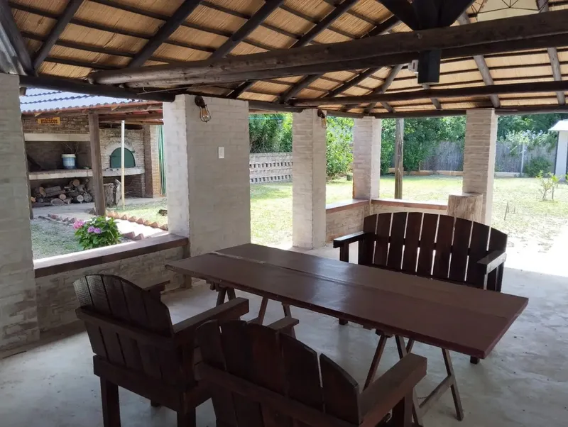 Alquiler La Floresta, 2 Baños, Aire Acondicionado, Wifi  