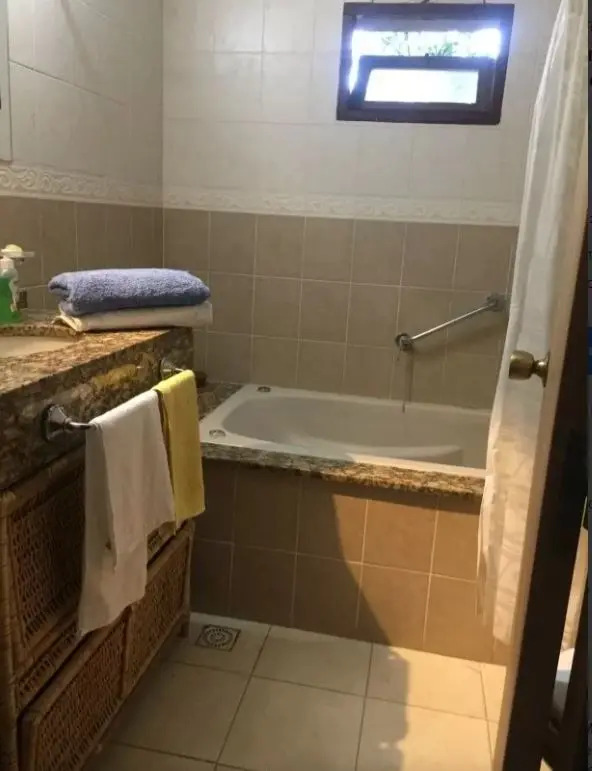 Alquiler Casa Parque Del Plata Con Piscina Climatizada