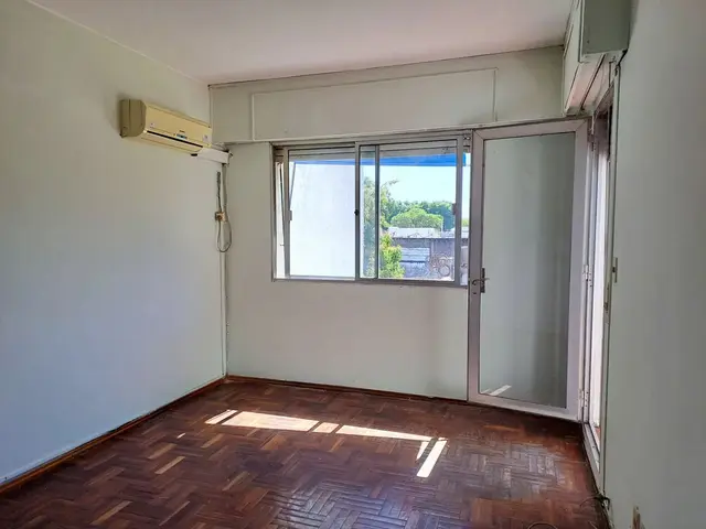 Amplio Terreno Sobre Av San Martín 