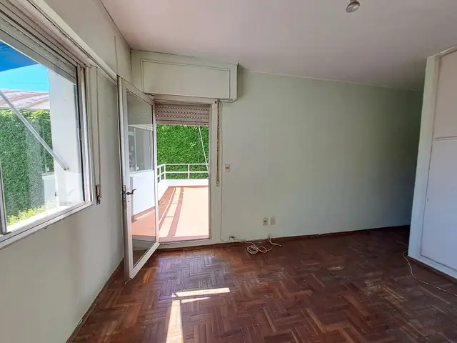 Amplio Terreno Sobre Av San Martín 