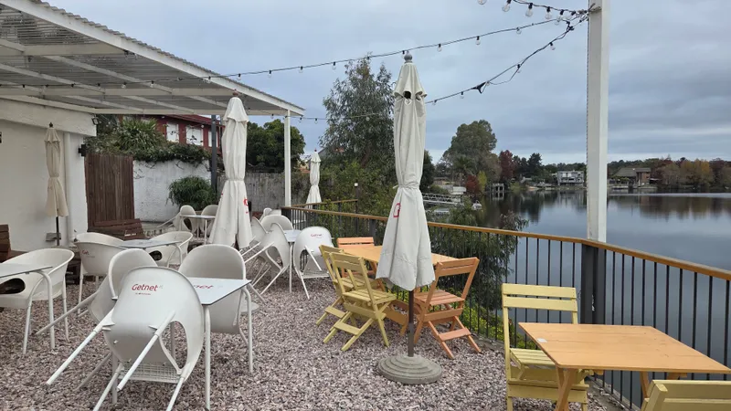 Venta de llave de Cafetería sobre el Lago-Parque Carrasco
