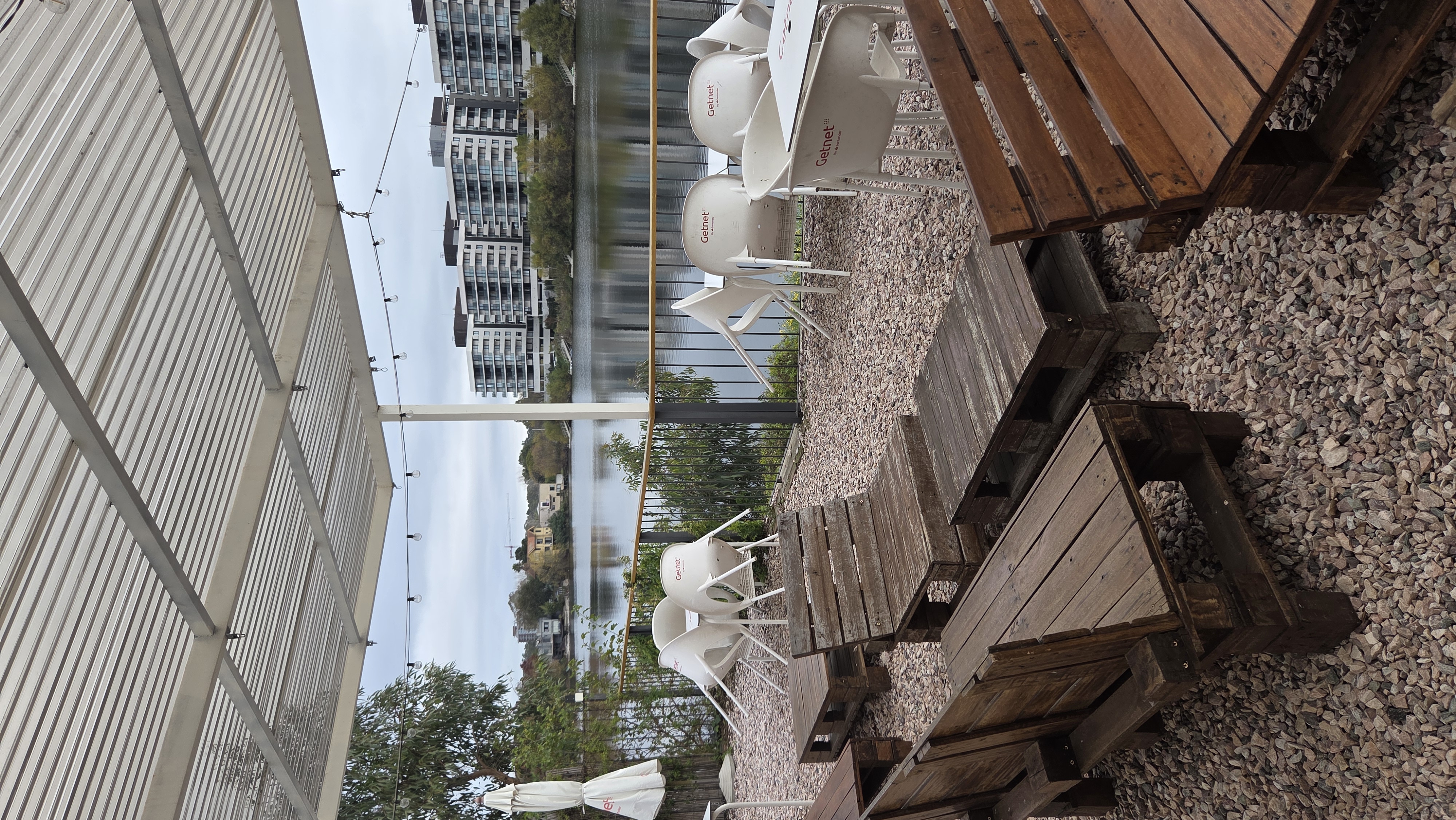 Venta de llave de Cafetería sobre el Lago-Parque Carrasco