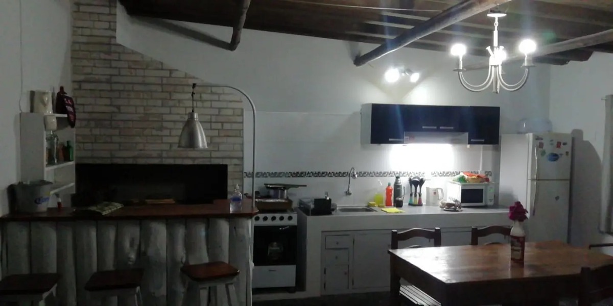Alquiler Casa 4 Dormitorios, 8 Personas. Piscina! 