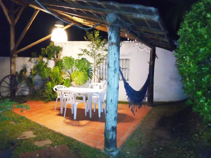 Alquiler Casa 4 Dormitorios, 8 Personas. Piscina!