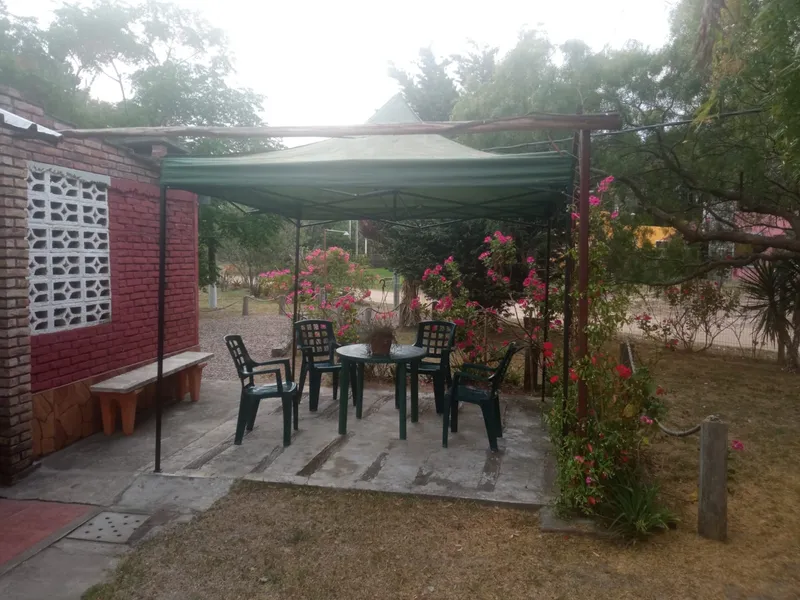 Alquiler Casa 2 Dormitorios con parrillero y jardin en La Floresta