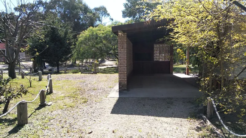 Alquiler Casa 2 Dormitorios con parrillero y jardin en La Floresta