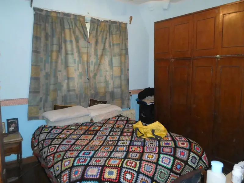 Venta Casa 3 Dormitorios, Garaje Y Fondo 