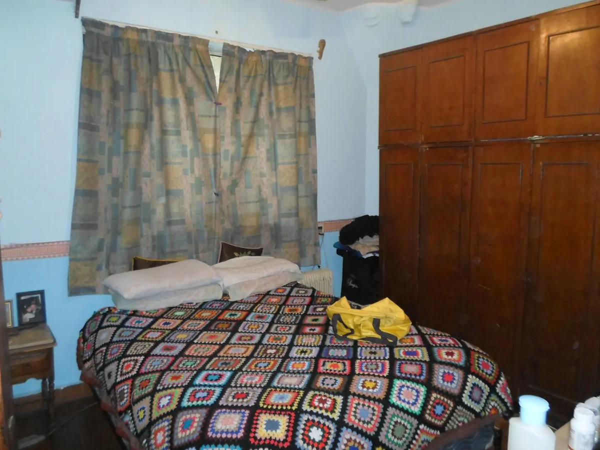 Venta Casa 3 Dormitorios, Garaje Y Fondo 
