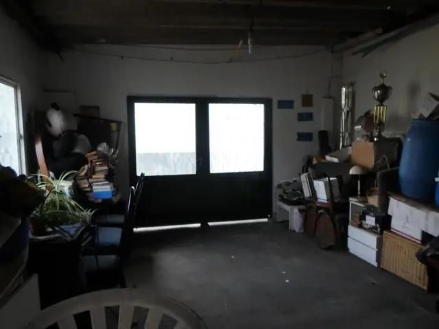 Venta Casa 3 Dormitorios, Garaje Y Fondo 