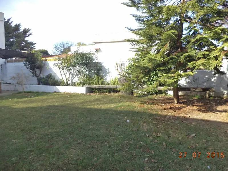 Venta Casa 3 Dormitorios, Garaje Y Fondo 