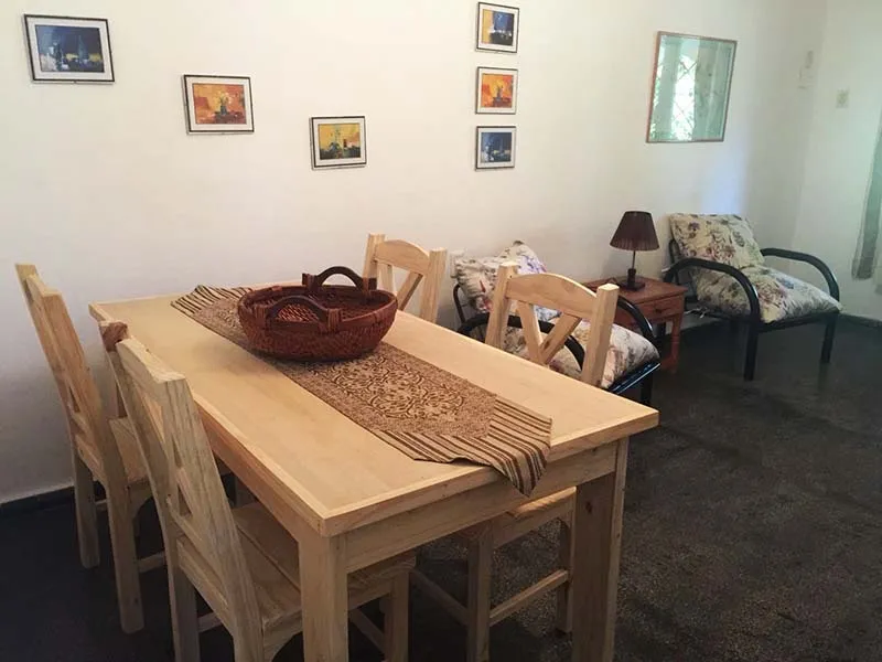 Alquiler Casa La Floresta. 2 dormitorios. Parrillero y amplio fondo