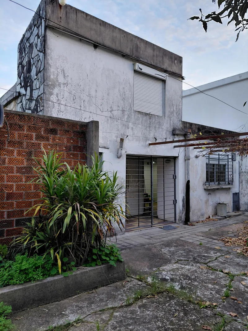 Venta casa 3 dormitorios, gran terreno - Canelones Ciudad