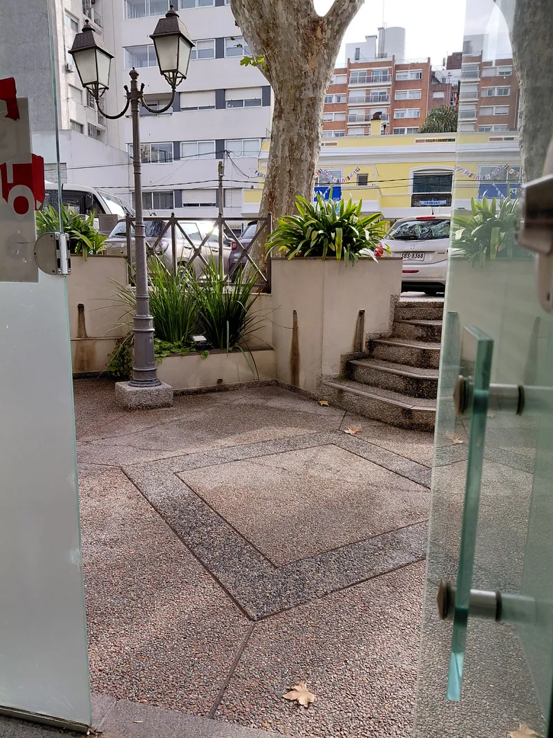 Alquiler o venta Local comercial en Punta Carretas