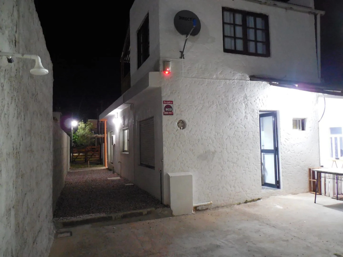 Alquiler Casa 2 Dormitorios En San Luis A Metros De La Playa