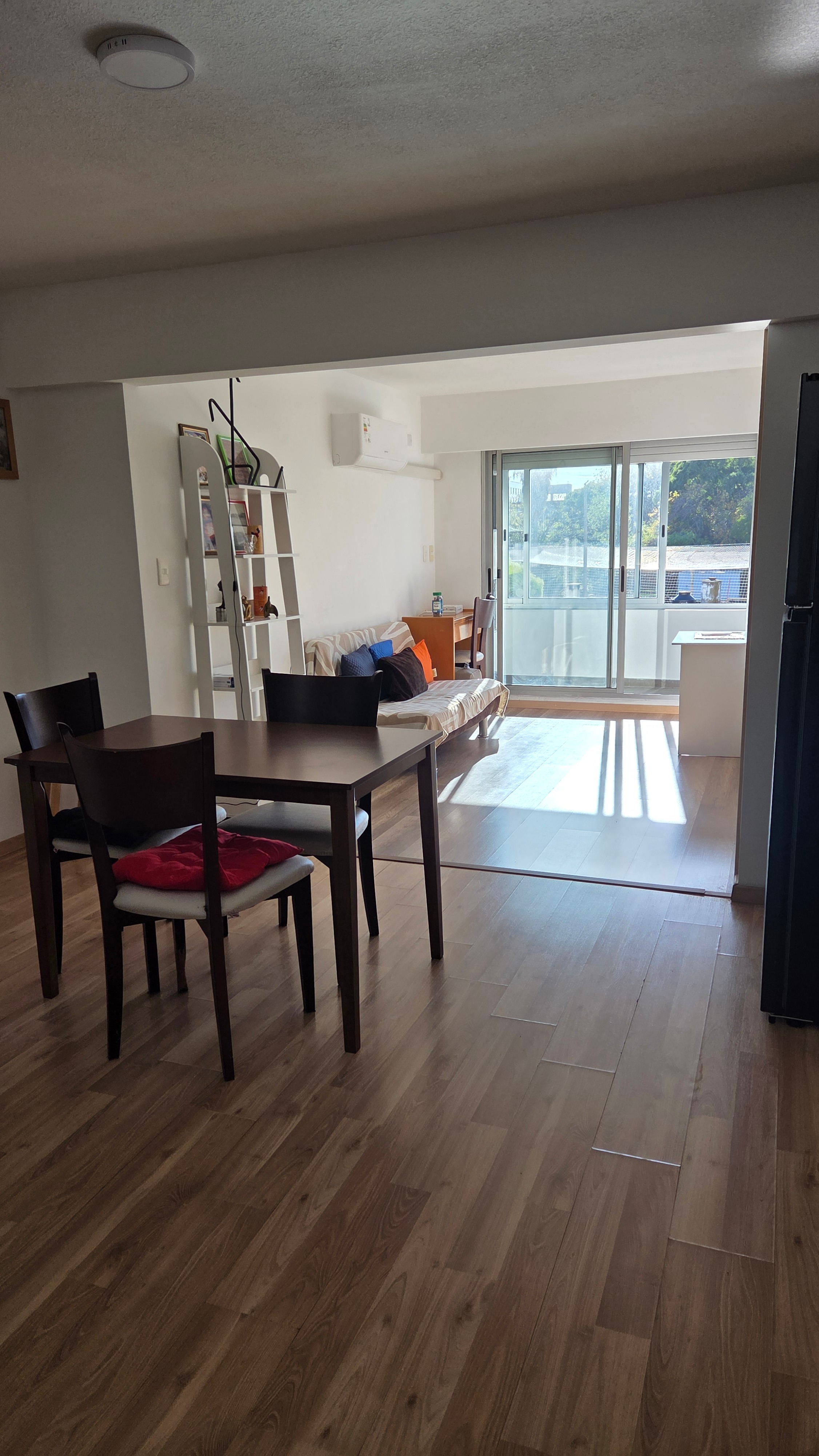 Apartamento amoblado, garaje próx al Casmu - Luis A de Herrera y Asilo  — La Blanqueada, Montevideo