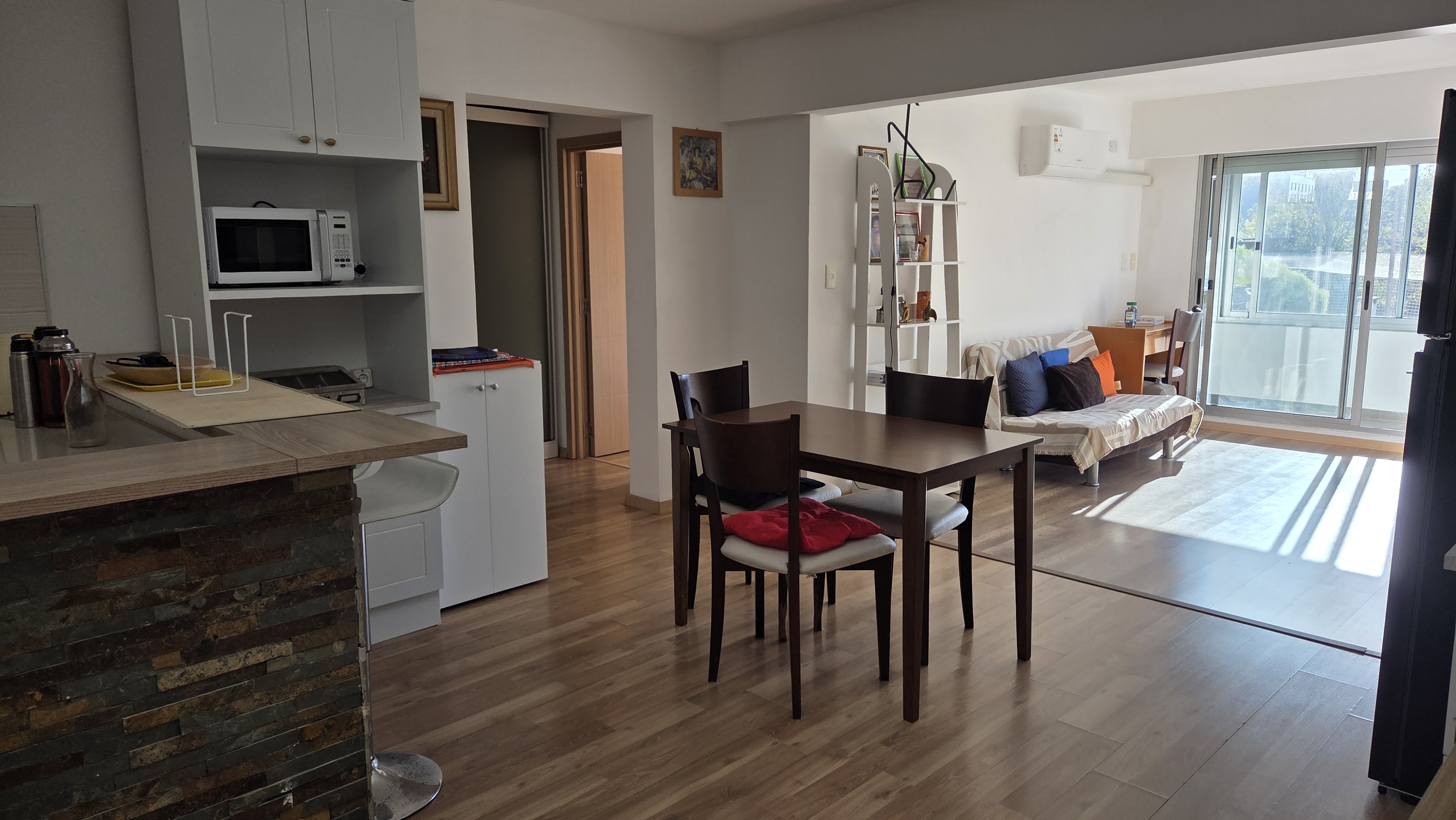 Apartamento amoblado, garaje próx al Casmu - Luis A de Herrera y Asilo 