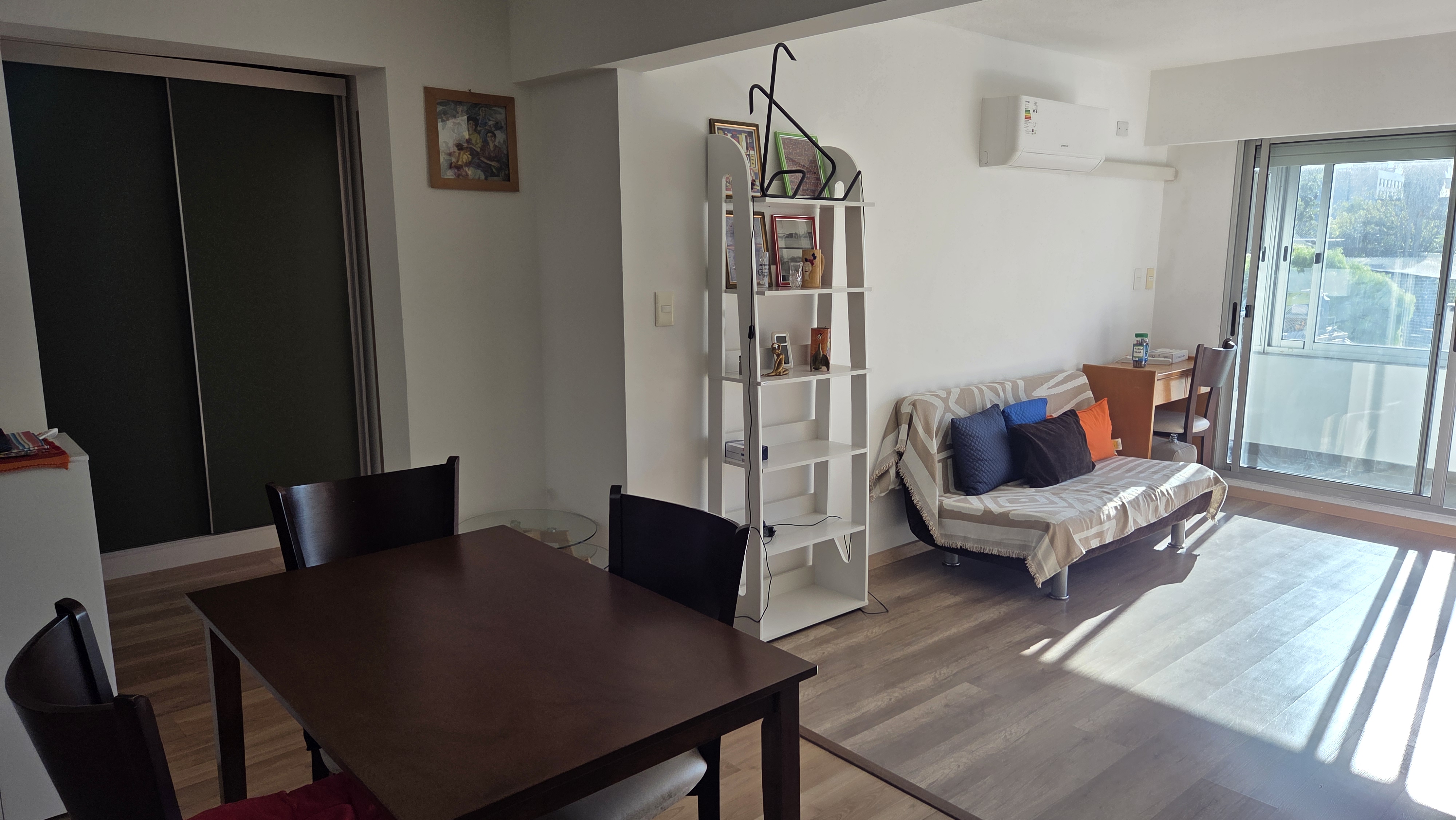 Apartamento amoblado, garaje próx al Casmu - Luis A de Herrera y Asilo 