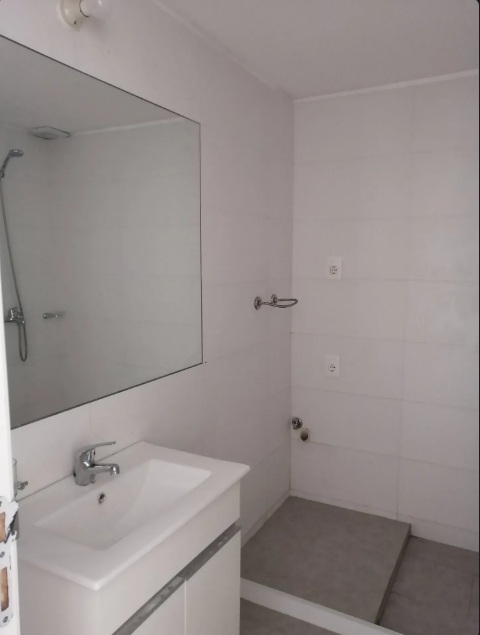 Apartamento en Planta baja con patio y cochera