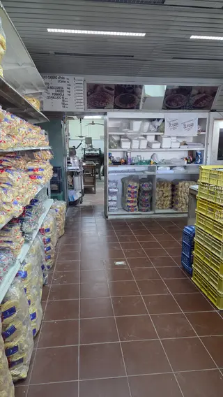 Venta de fábrica de pastas funcionando (Local + llave) en Cno Carrasco  - foto 6