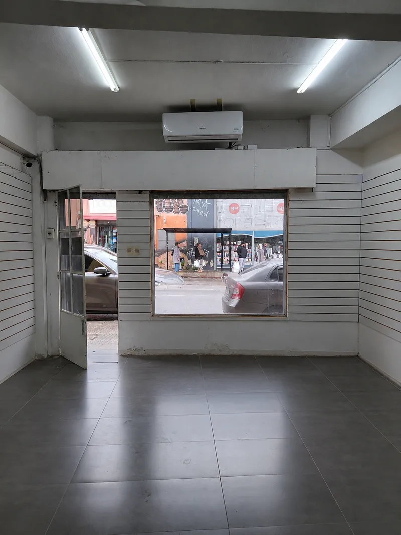 Local comercial en alquiler, Sin G.C. !