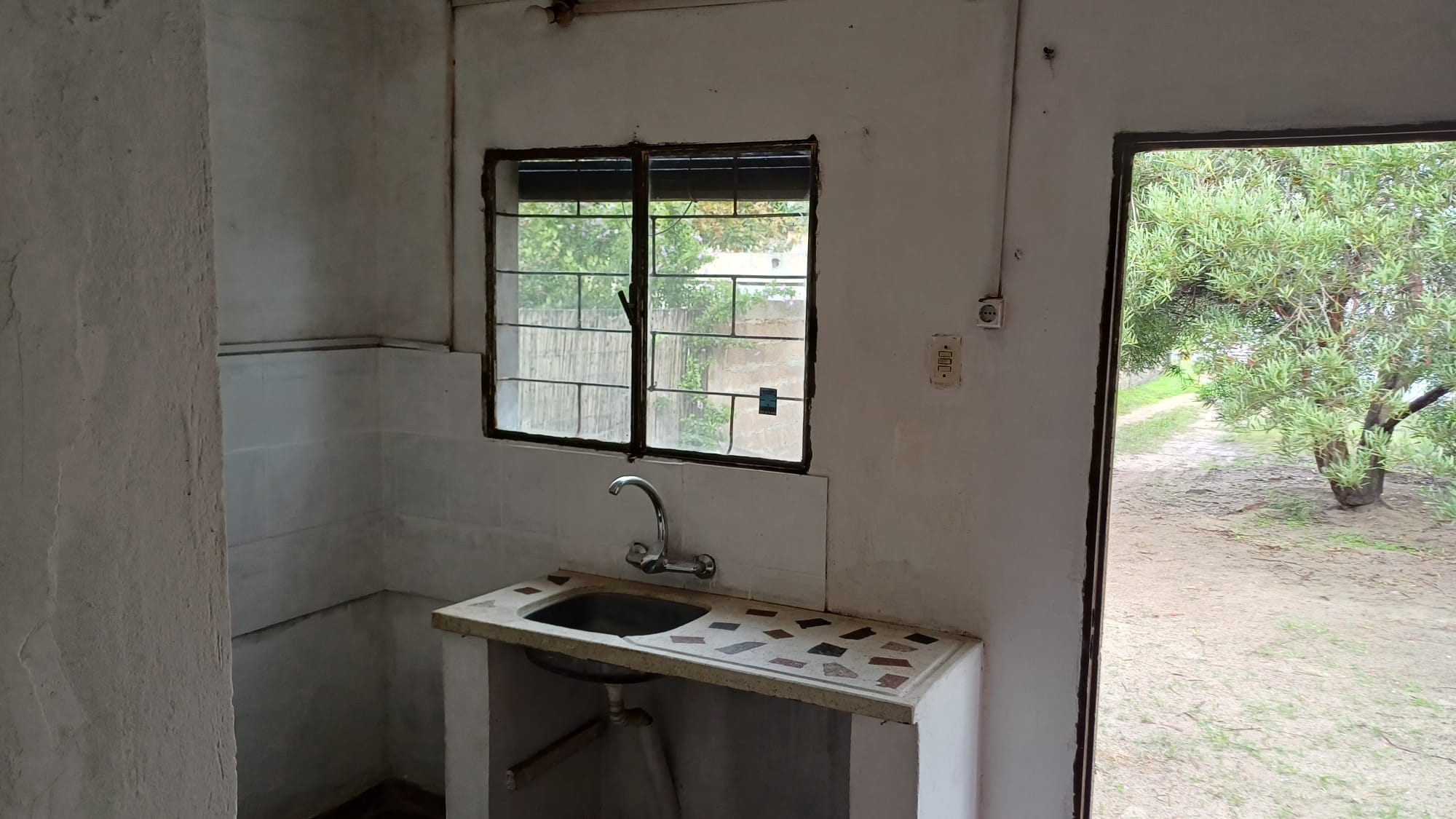 Alquiler Casa en La Floresta- Av Sarandí Solís