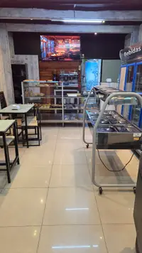 Venta de llave de Panadería -Cafetería - Rotisería a mts de Plaza Independencia - foto 5