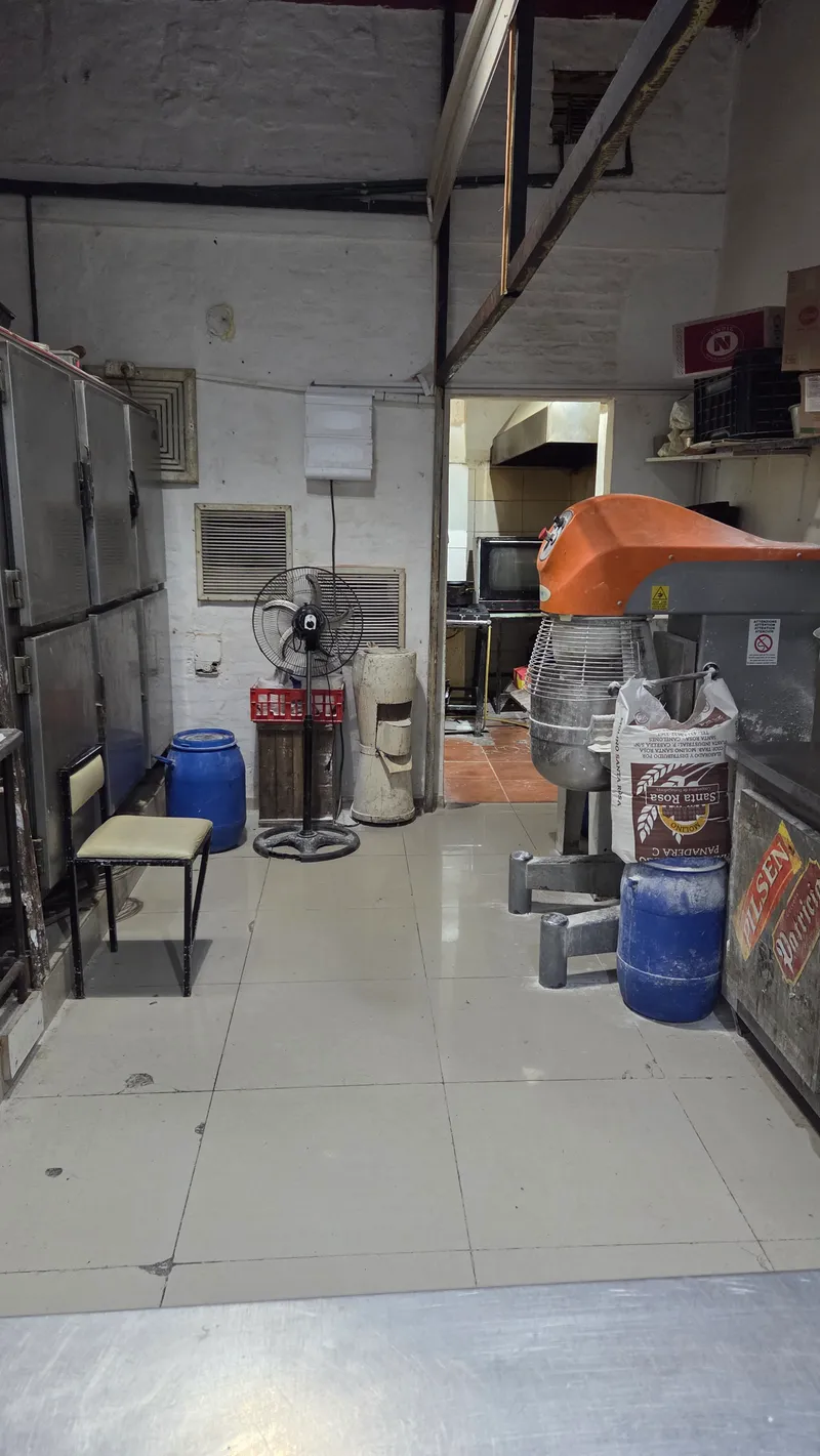 Venta de llave de Panadería -Cafetería - Rotisería a mts de Plaza Independencia