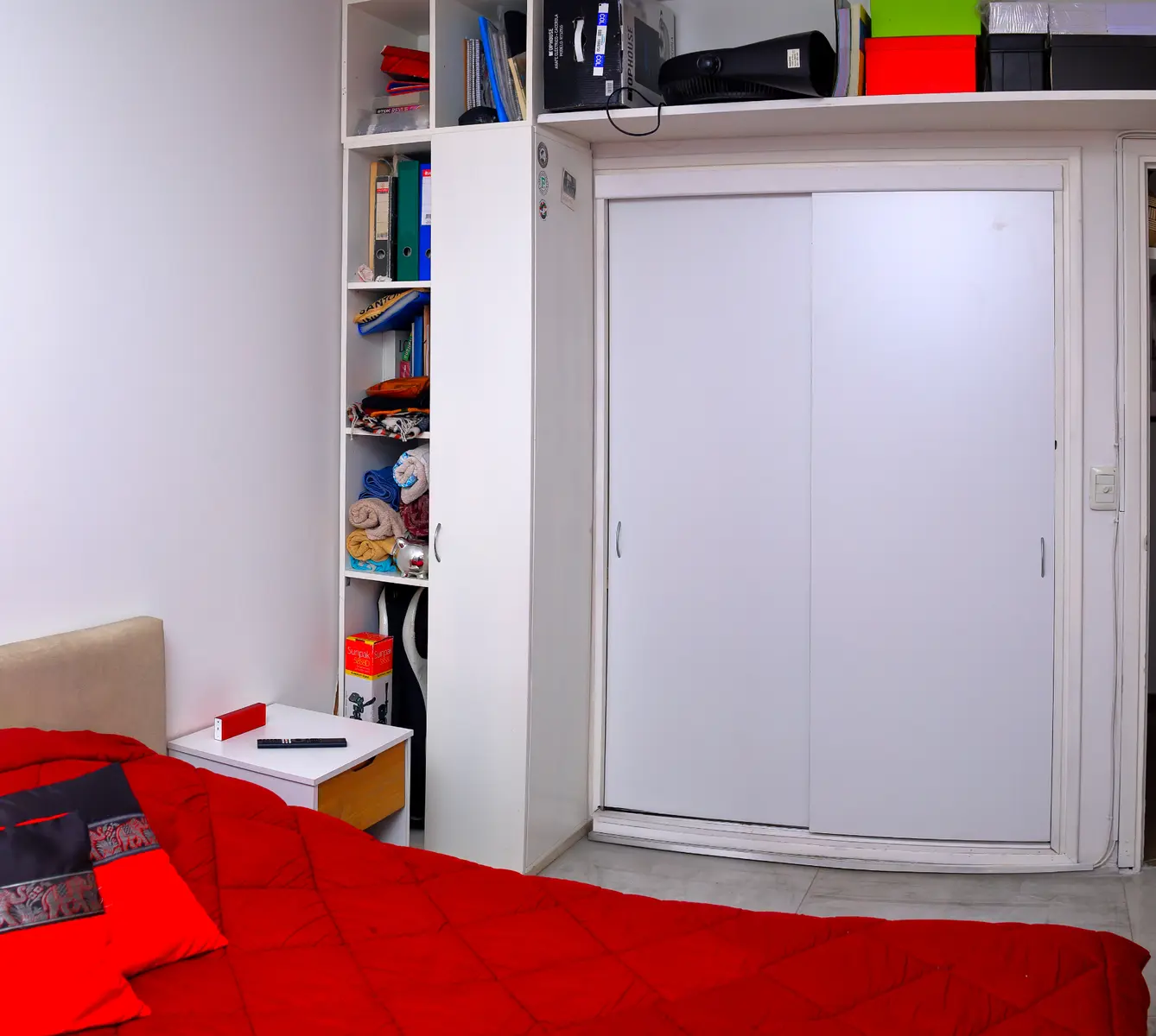 Apartamento en alquiler 1 dormitorio totalmente renovado, a metros de Av. Libertador