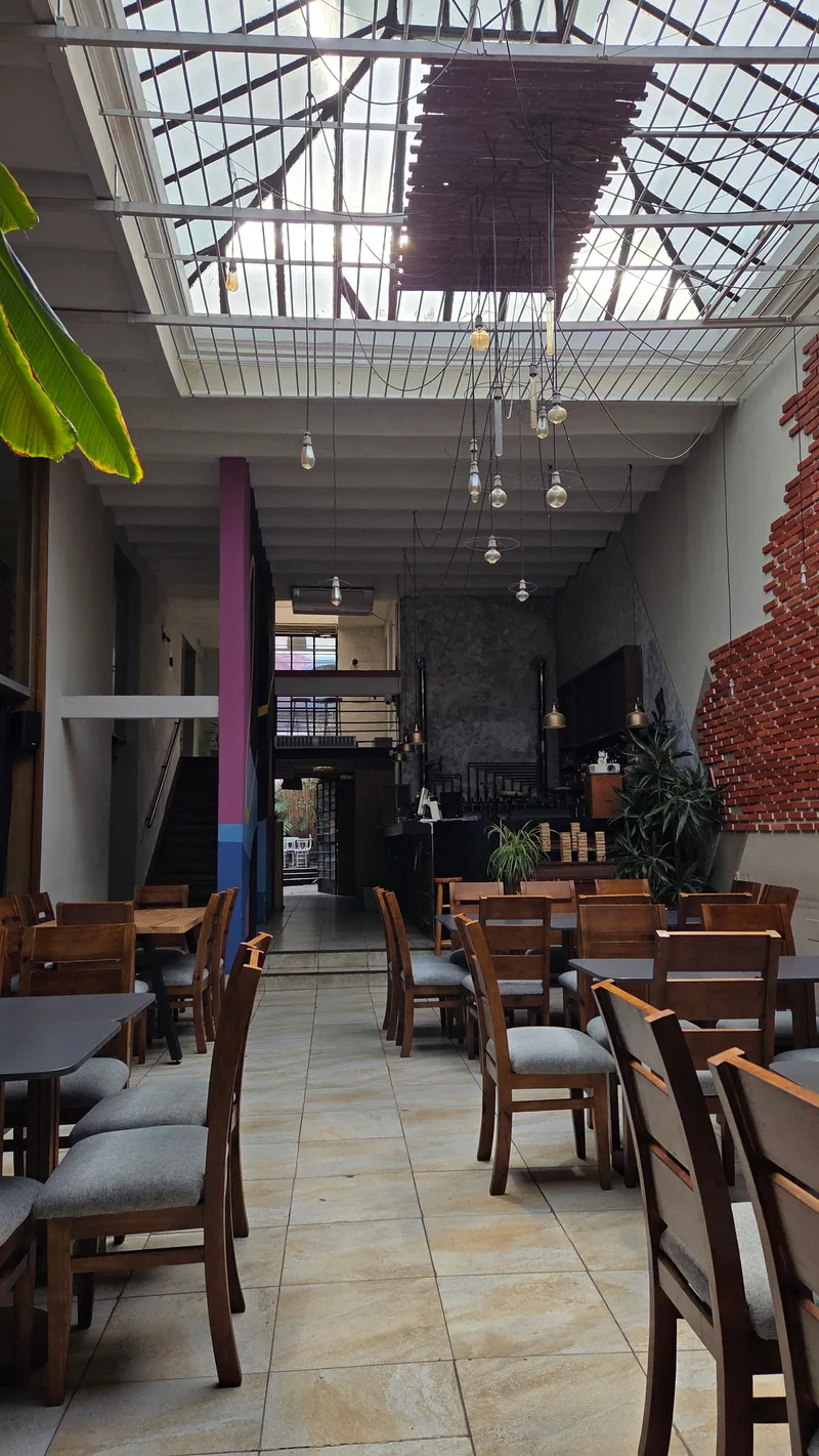 Venta de Llave de Importante Local Gastronómico y de Eventos en Cordón