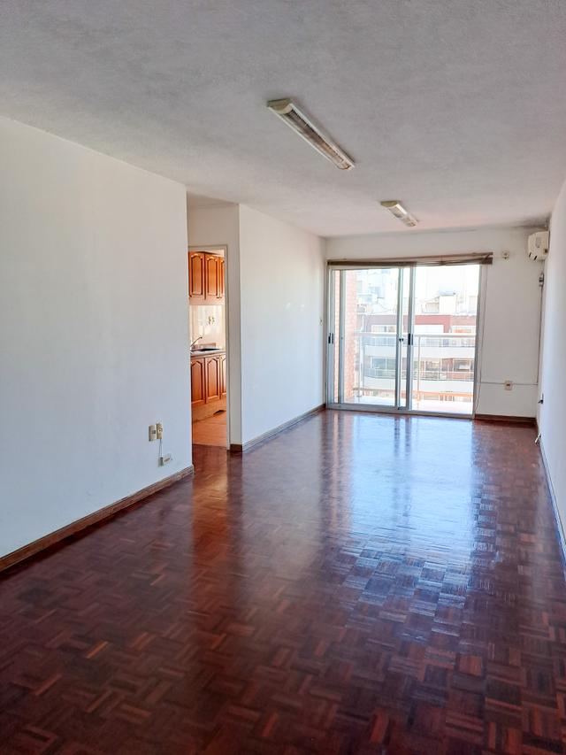 Apartamento alquiler, 2 dormitorios + Garaje, Pocitos Nuevo 