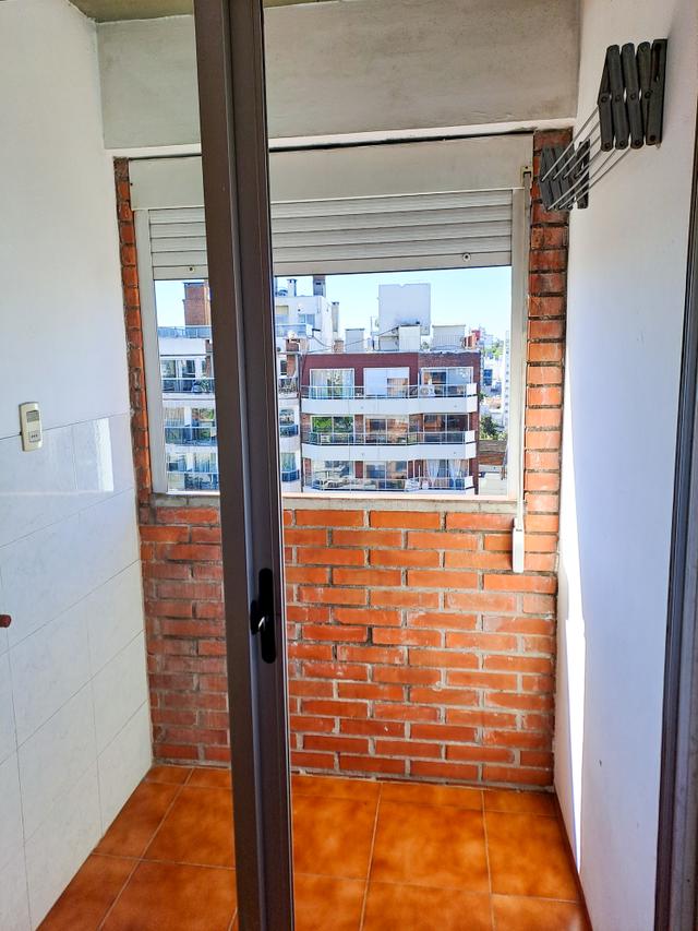 Apartamento alquiler, 2 dormitorios + Garaje, Pocitos Nuevo 