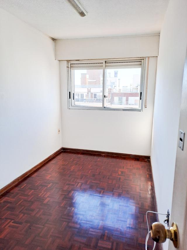 Apartamento alquiler, 2 dormitorios + Garaje, Pocitos Nuevo 